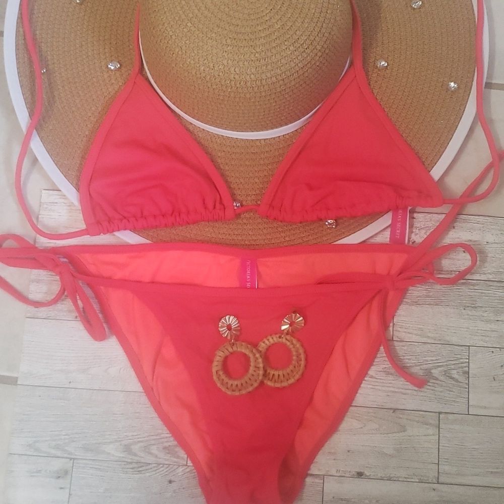 Victorias Secret String Bikini